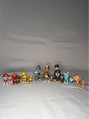 Paw Patrol Mini Figurine Collection - Set of 18 Characters with Ryder and Pups
